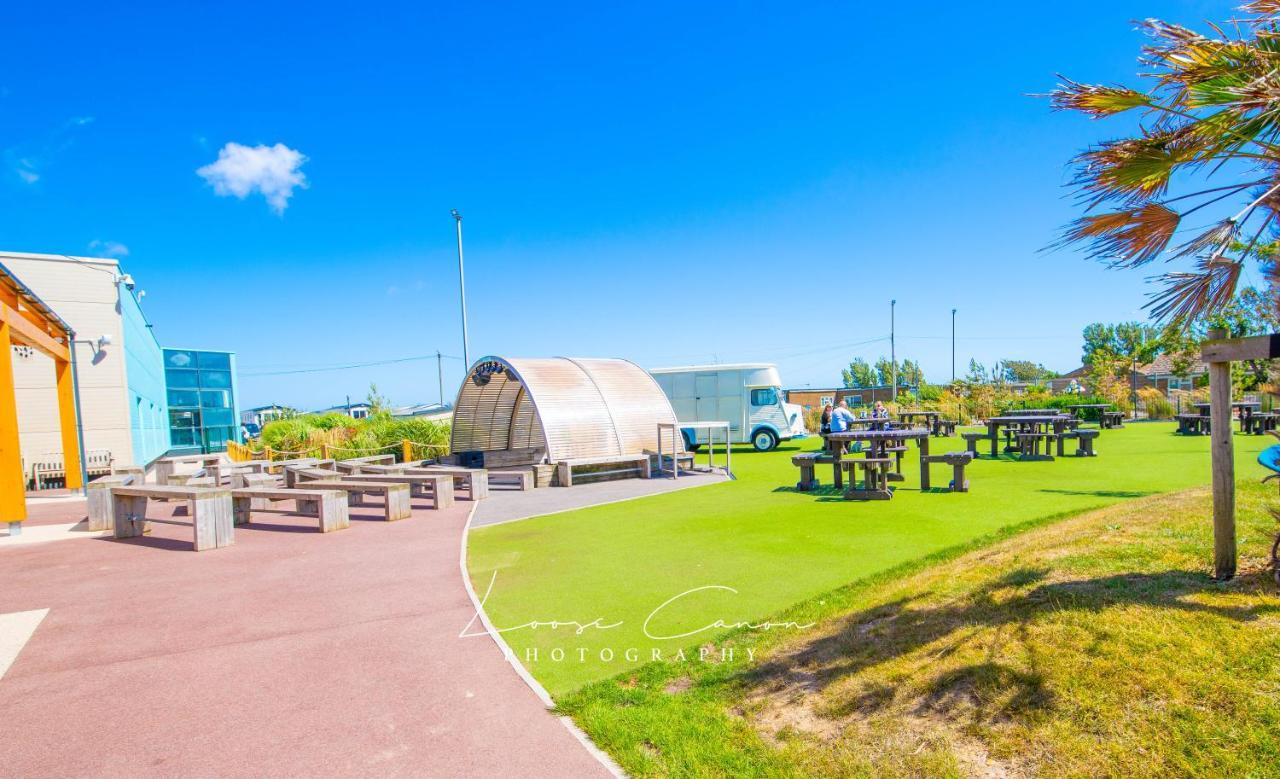Sea 'N' Stars Platinum Plus Holiday Home With Views, Free Wifi And Netflix Camber Exterior foto