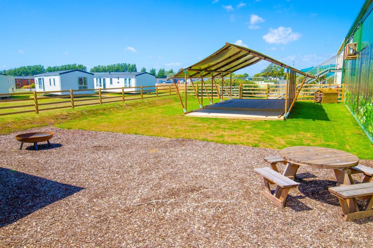 Sea 'N' Stars Platinum Plus Holiday Home With Views, Free Wifi And Netflix Camber Exterior foto