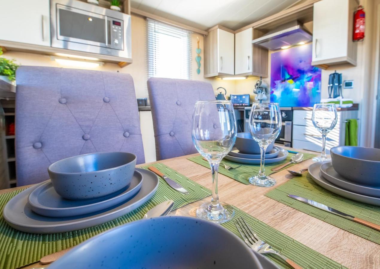 Sea 'N' Stars Platinum Plus Holiday Home With Views, Free Wifi And Netflix Camber Exterior foto